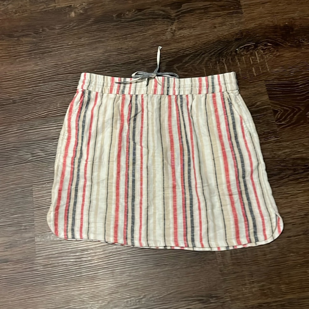 Loft skirt size medium!